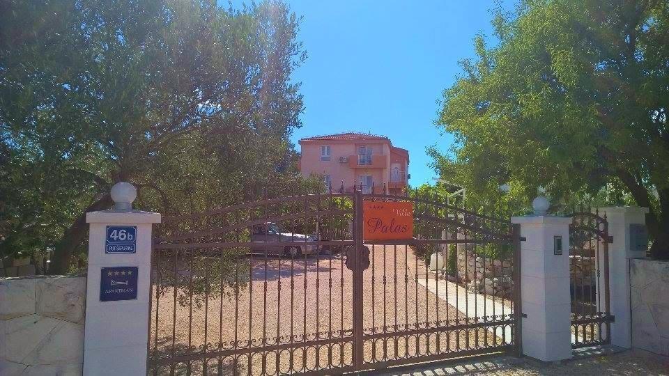 Villa Palas Apartments Rogoznica  Luaran gambar