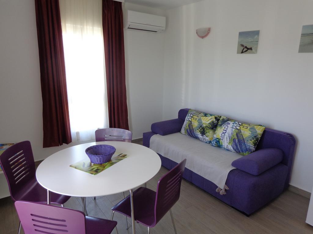 Villa Palas Apartments Rogoznica  Bilik gambar