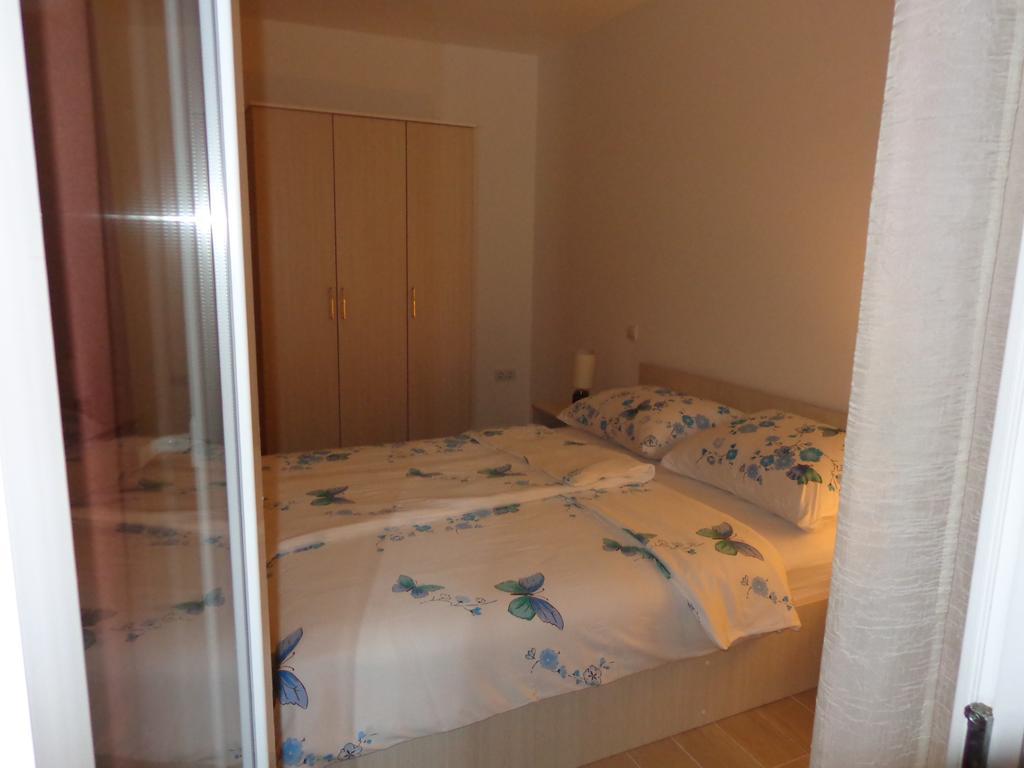 Villa Palas Apartments Rogoznica  Bilik gambar