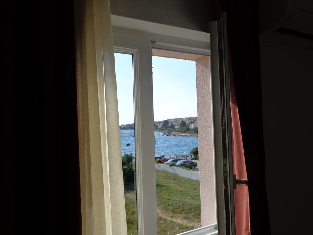 Villa Palas Apartments Rogoznica  Bilik gambar